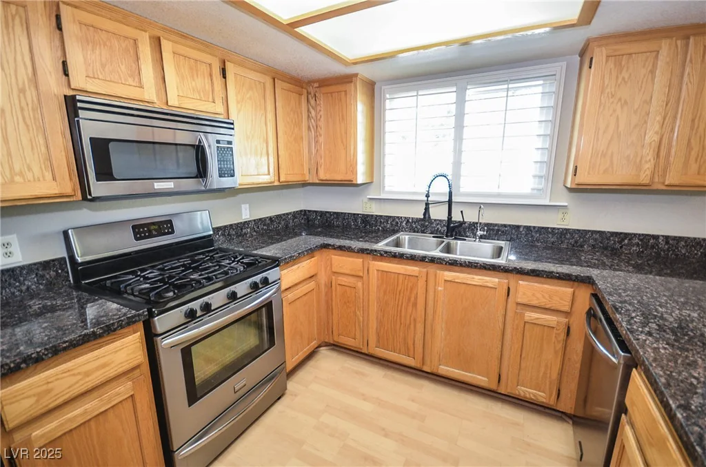9408 Amber Valley, Las Vegas, NV 89134