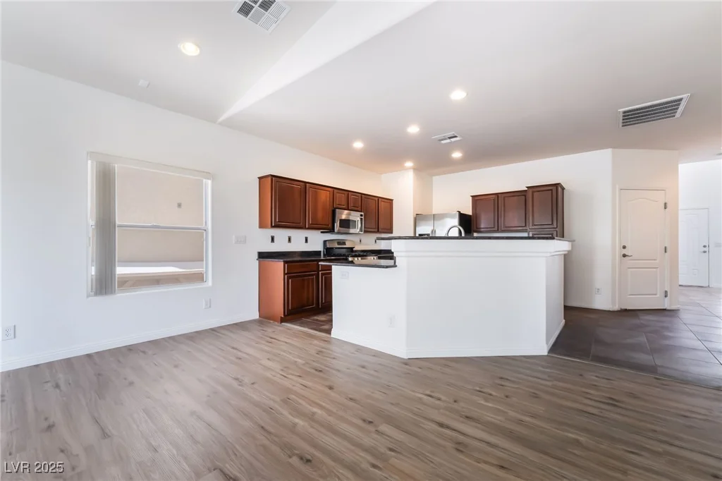 10458 Gabaldon, Las Vegas, NV 89141