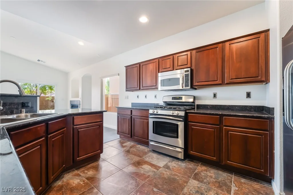 10458 Gabaldon, Las Vegas, NV 89141