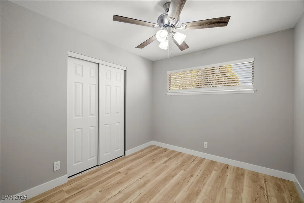 5817 Glen Eagles, Las Vegas, NV 89108