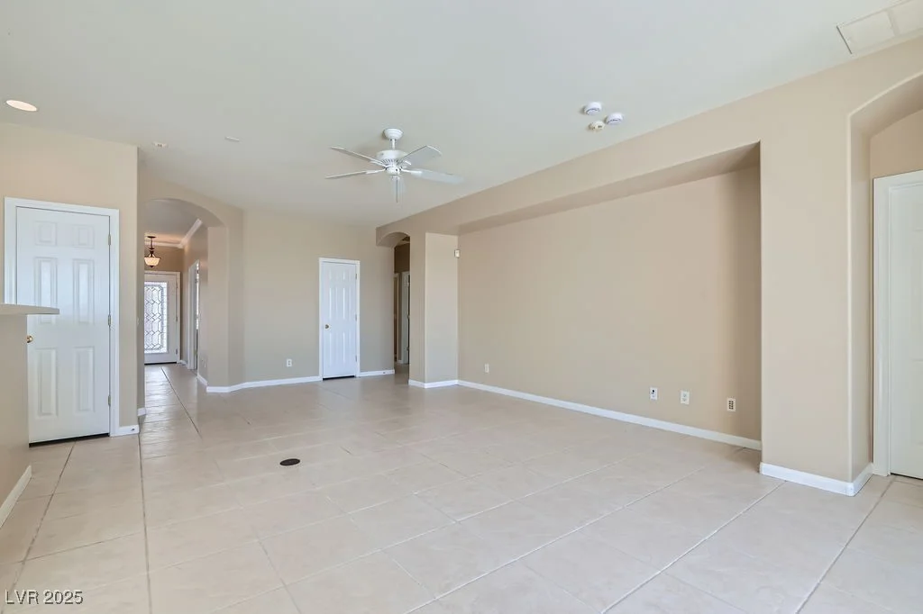 2668 Ivoryhill, Las Vegas, NV 89135