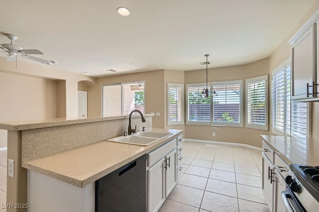 2668 Ivoryhill, Las Vegas, NV 89135