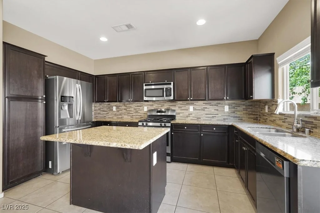 7931 Mineral Peak, Las Vegas, NV 89166