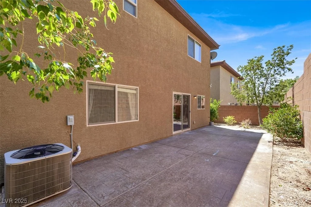 7931 Mineral Peak, Las Vegas, NV 89166