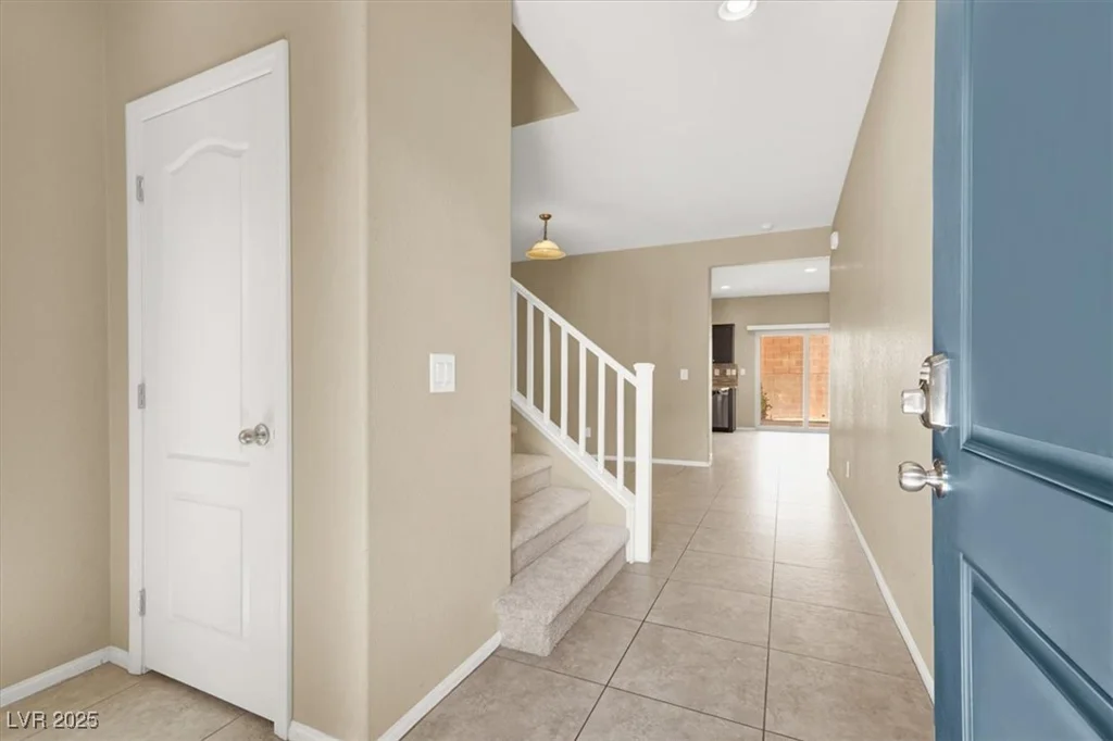 7931 Mineral Peak, Las Vegas, NV 89166