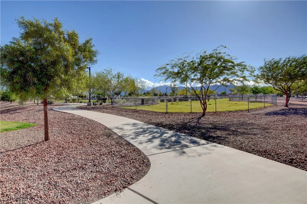 7931 Mineral Peak, Las Vegas, NV 89166