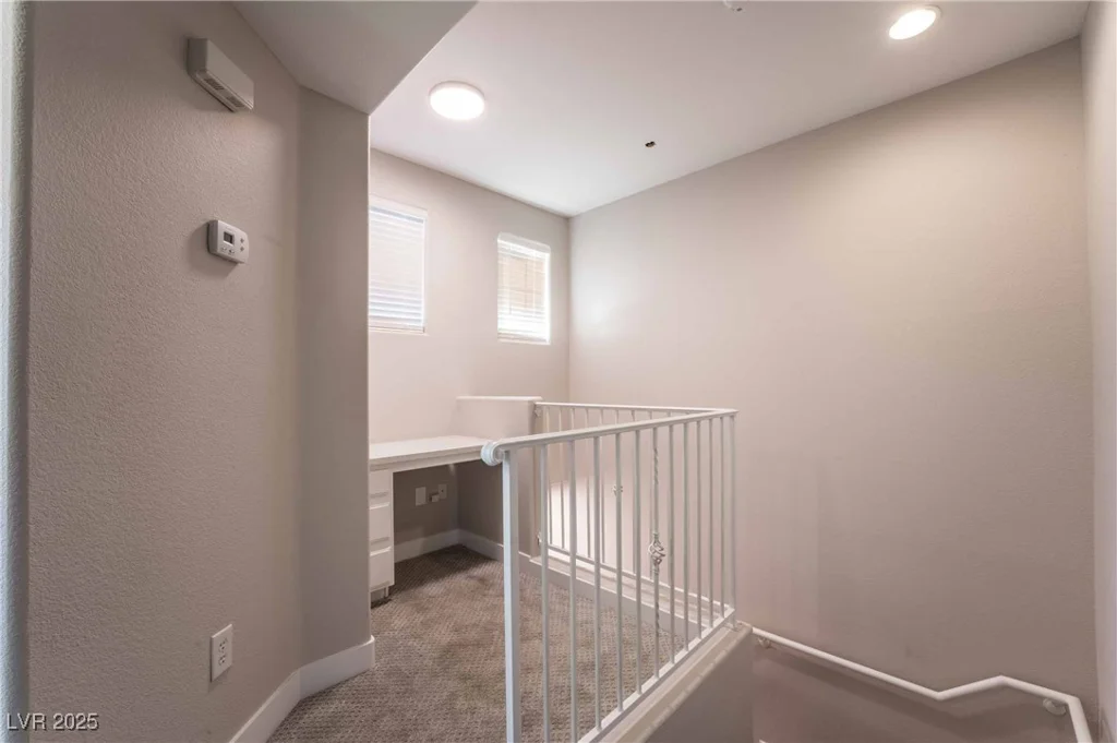 5855 Valley, North Las Vegas, NV 89031