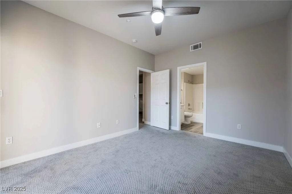 5855 Valley, North Las Vegas, NV 89031