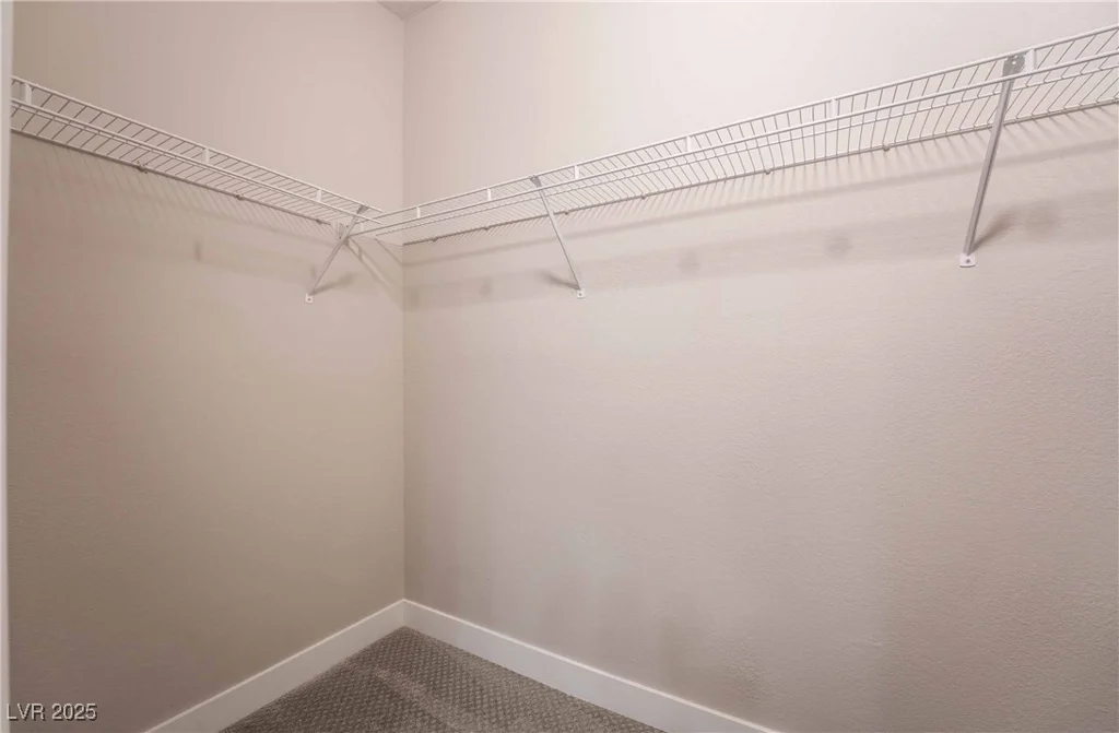 5855 Valley, North Las Vegas, NV 89031