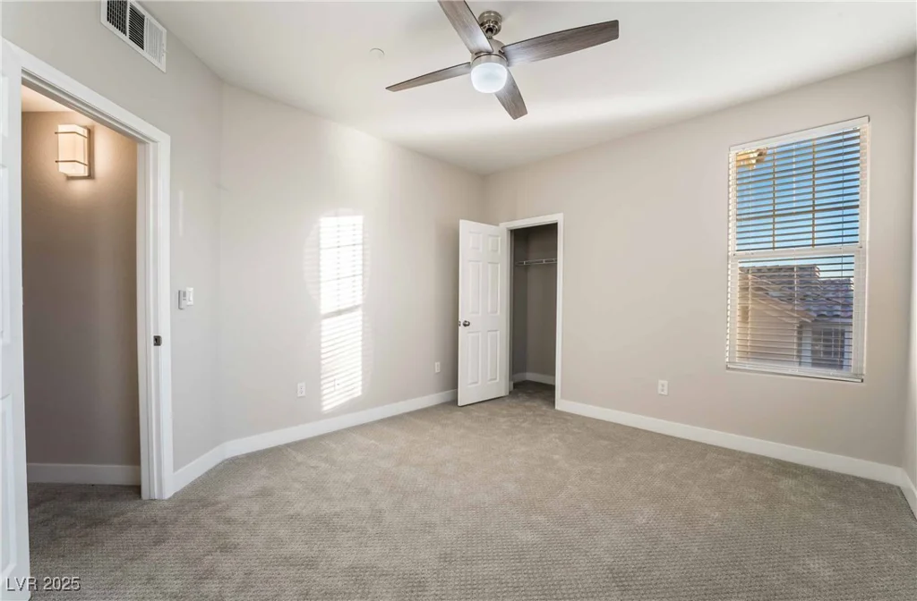 5855 Valley, North Las Vegas, NV 89031