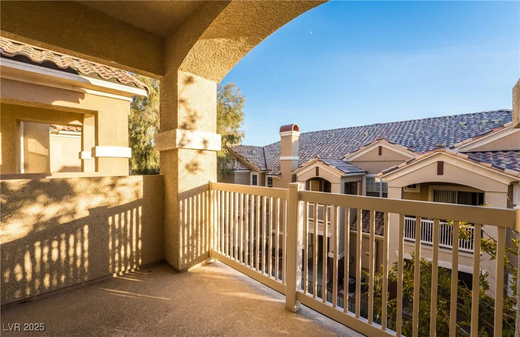 5855 Valley, North Las Vegas, NV 89031