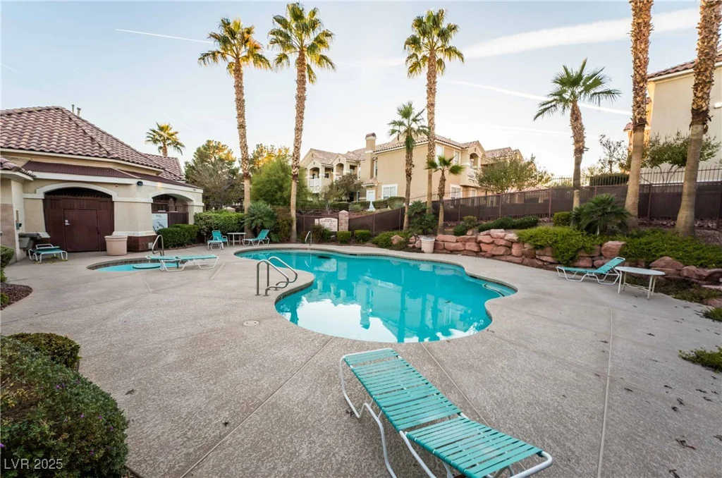 5855 Valley, North Las Vegas, NV 89031