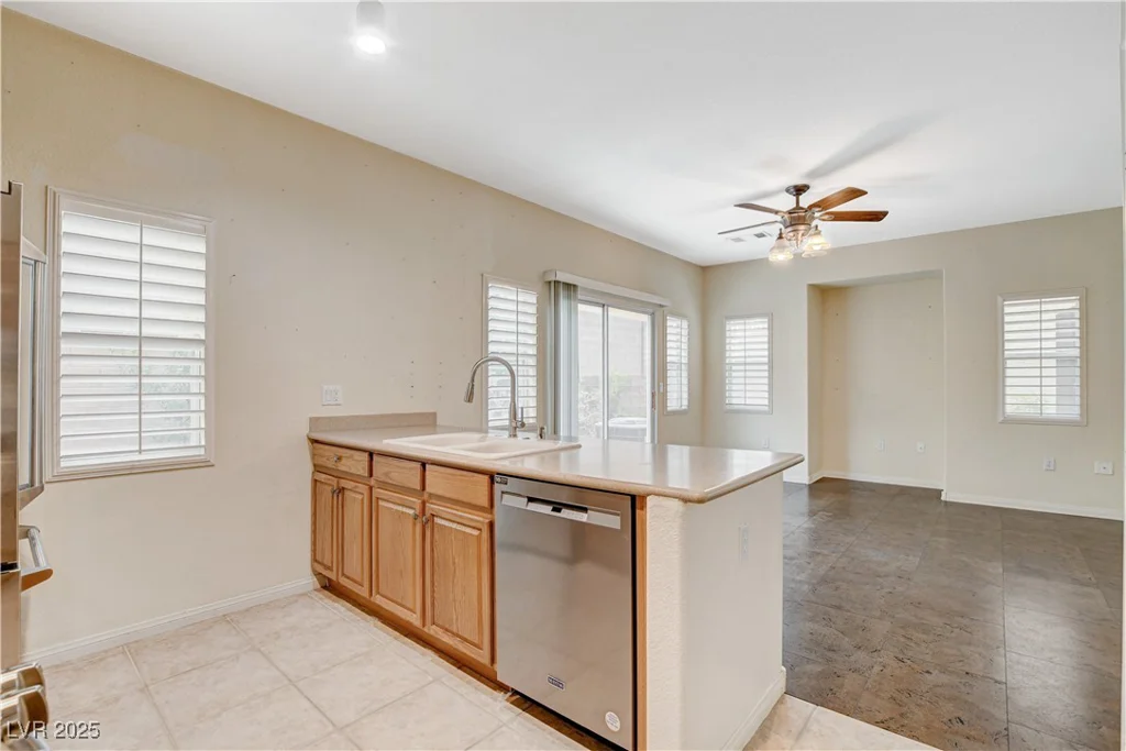 9303 Gilcrease, Las Vegas, NV 89149