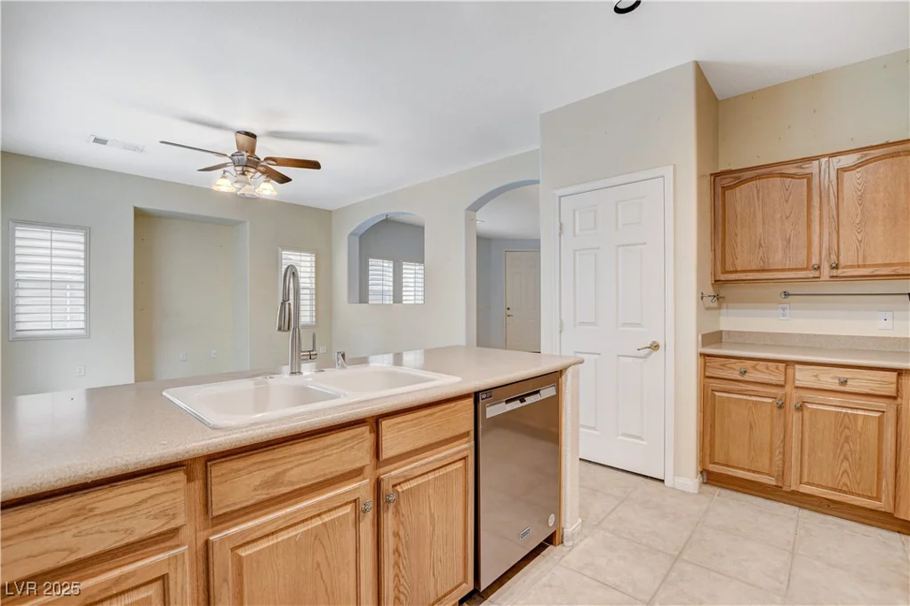 9303 Gilcrease, Las Vegas, NV 89149