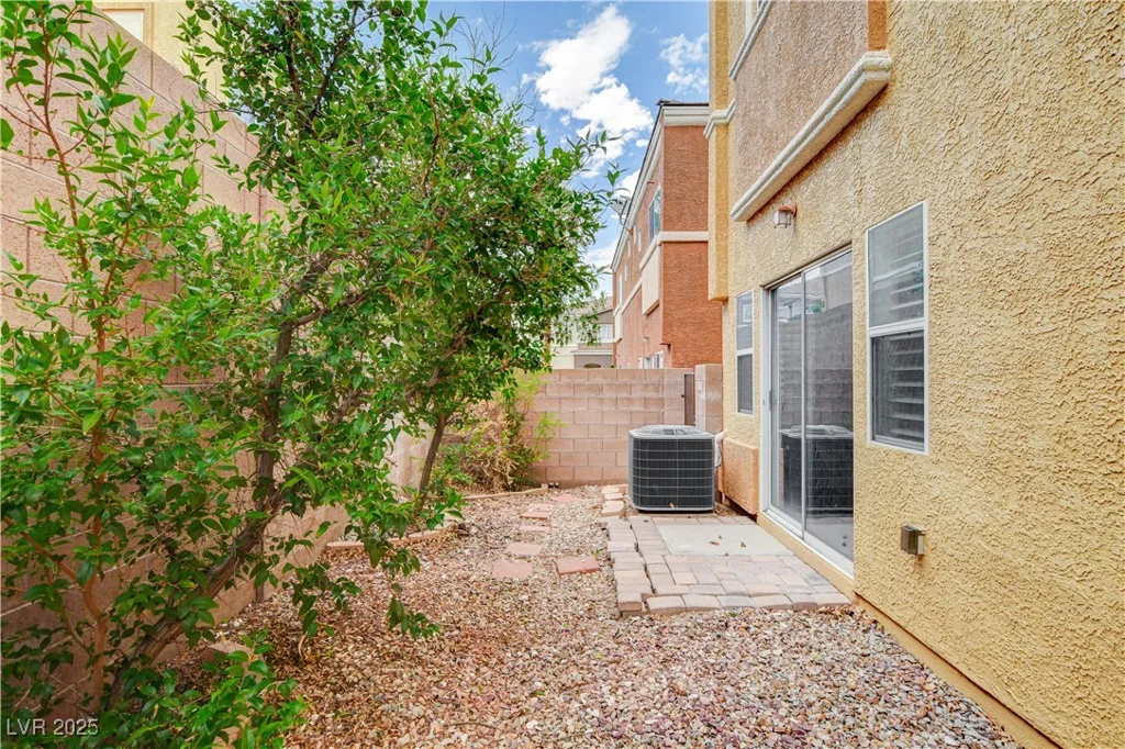 9303 Gilcrease, Las Vegas, NV 89149