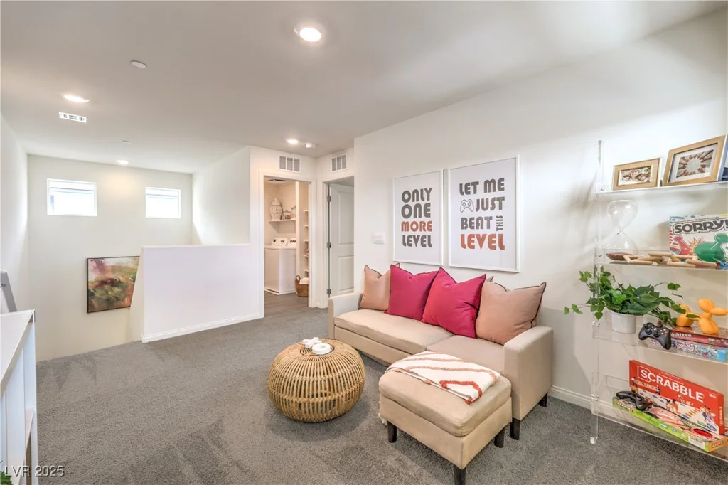 505 RED LOVEBIRD, Henderson, NV 89011