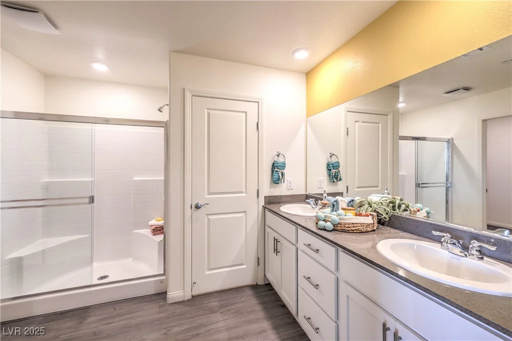 505 RED LOVEBIRD, Henderson, NV 89011