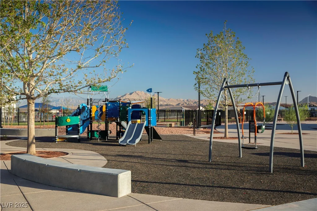 505 RED LOVEBIRD, Henderson, NV 89011