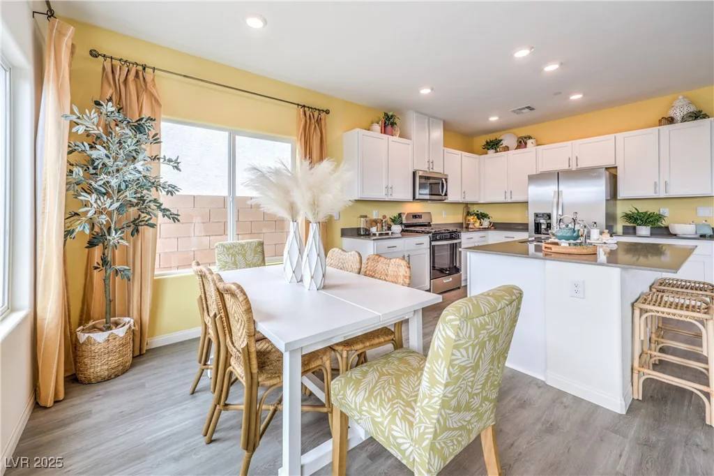 505 RED LOVEBIRD, Henderson, NV 89011