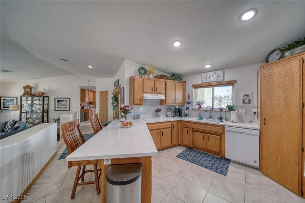 6490 Wagon Wheel, Pahrump, NV 89061
