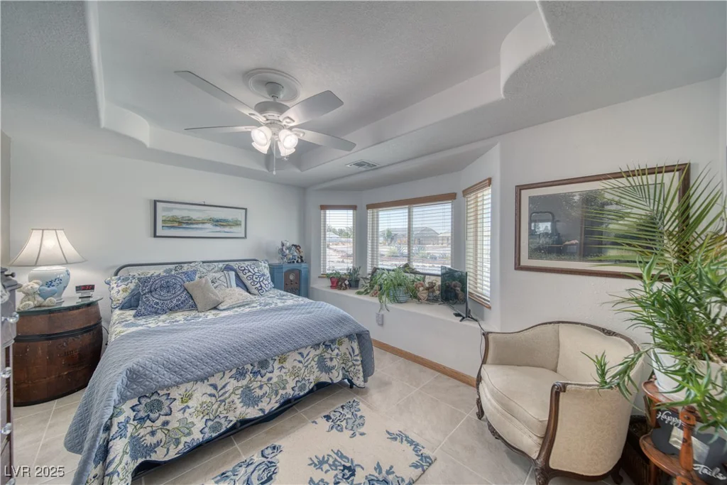 6490 Wagon Wheel, Pahrump, NV 89061