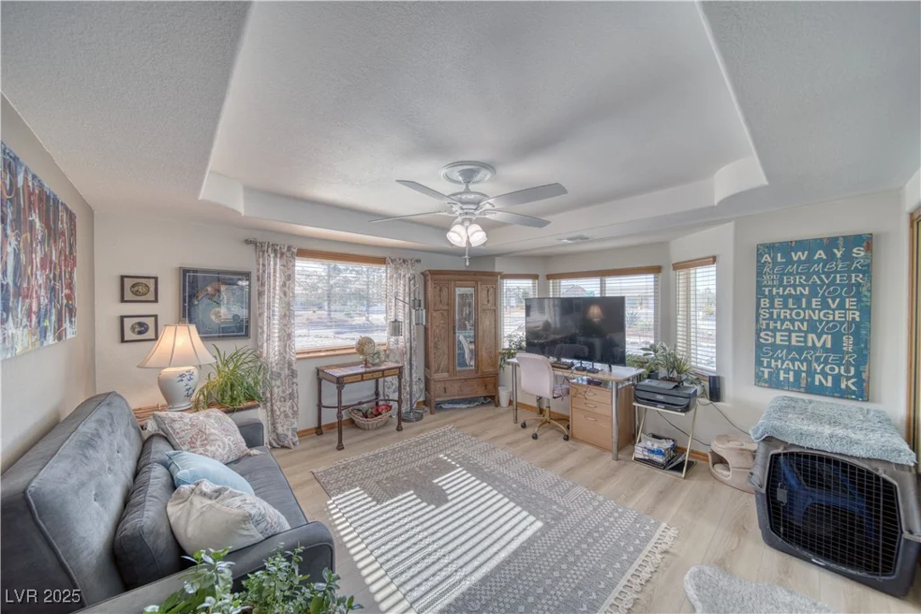 6490 Wagon Wheel, Pahrump, NV 89061