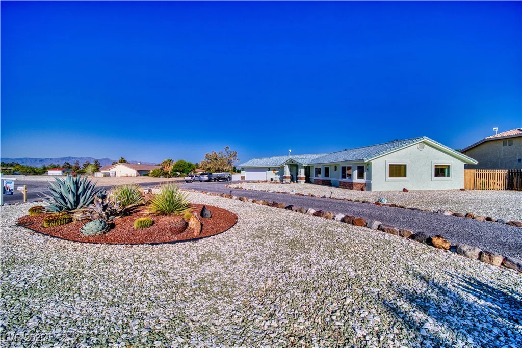 6490 Wagon Wheel, Pahrump, NV 89061