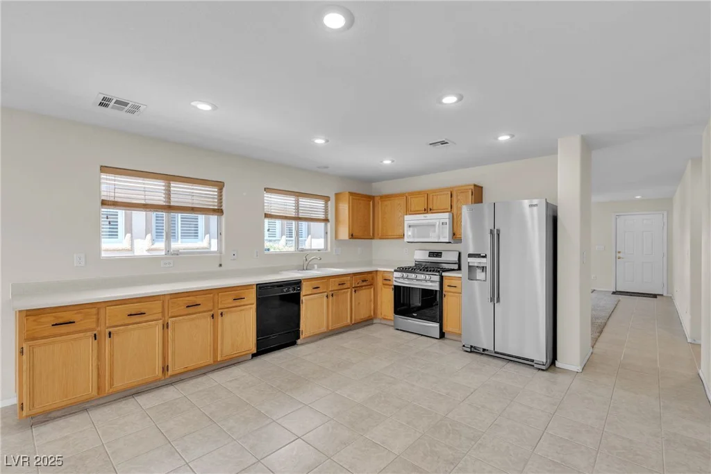10791 Silver Lace, Las Vegas, NV 89135