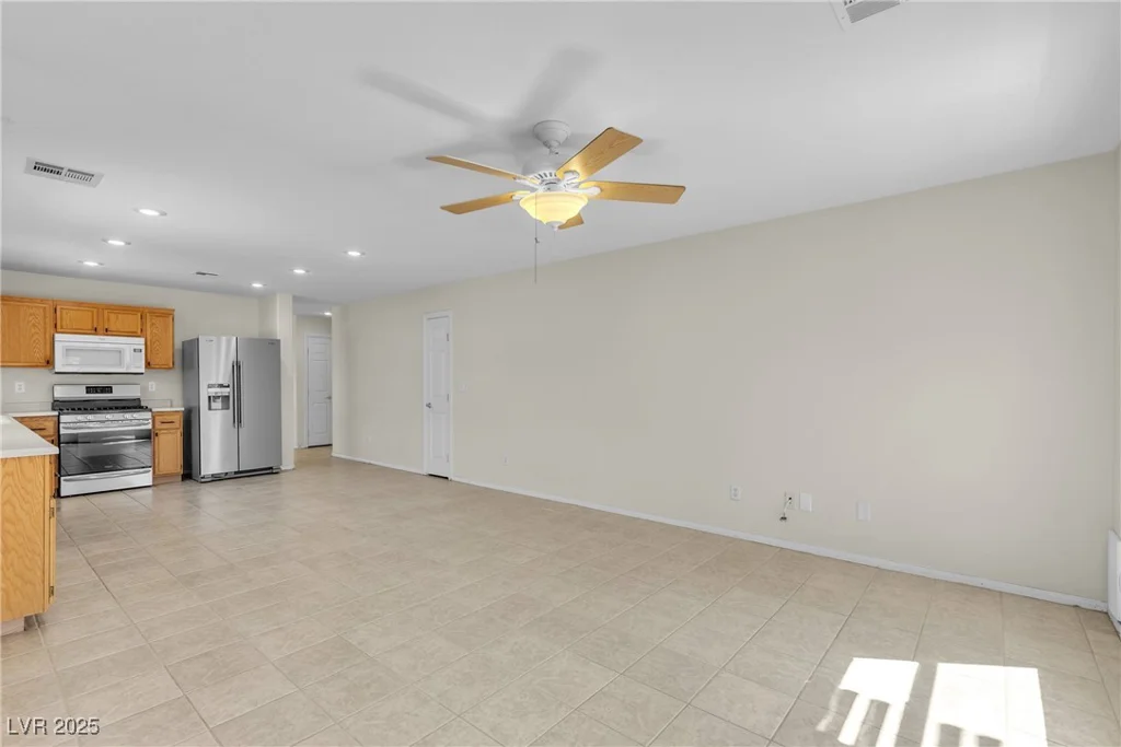 10791 Silver Lace, Las Vegas, NV 89135