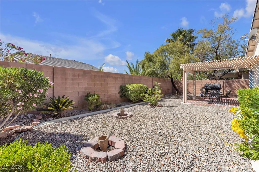 10791 Silver Lace, Las Vegas, NV 89135