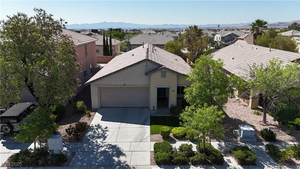 10791 Silver Lace, Las Vegas, NV 89135