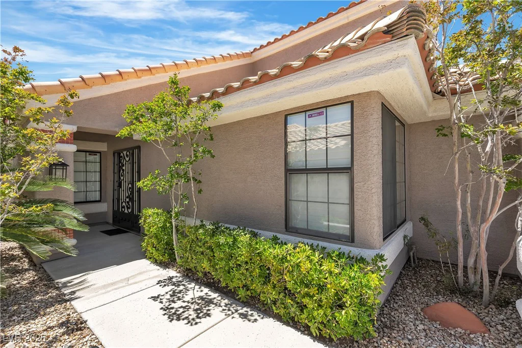 8437 Apple Hill, Las Vegas, NV 89128