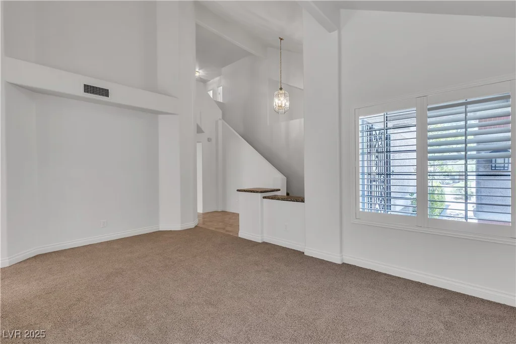 8437 Apple Hill, Las Vegas, NV 89128