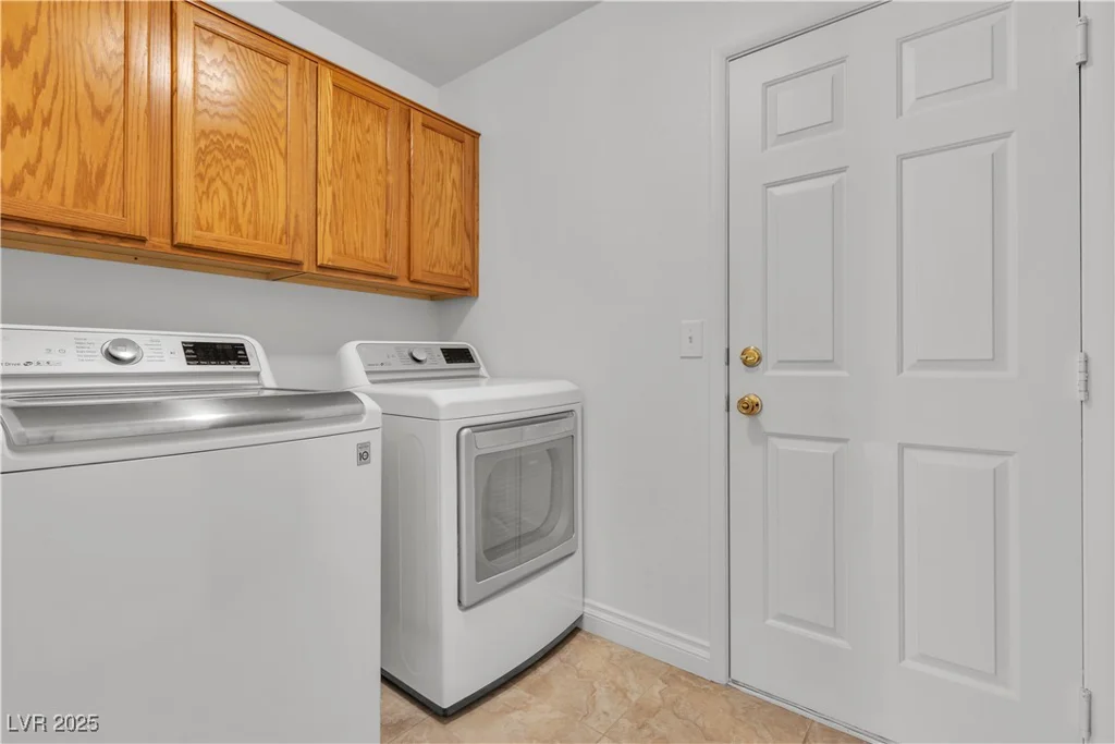 8437 Apple Hill, Las Vegas, NV 89128