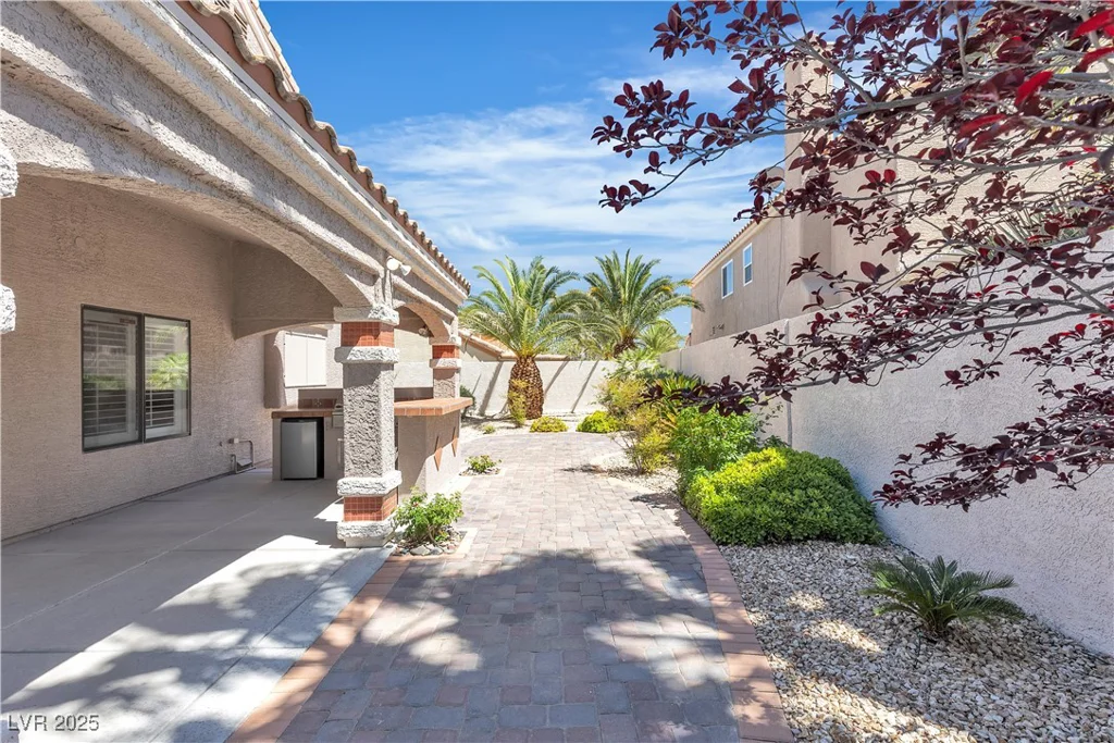 8437 Apple Hill, Las Vegas, NV 89128