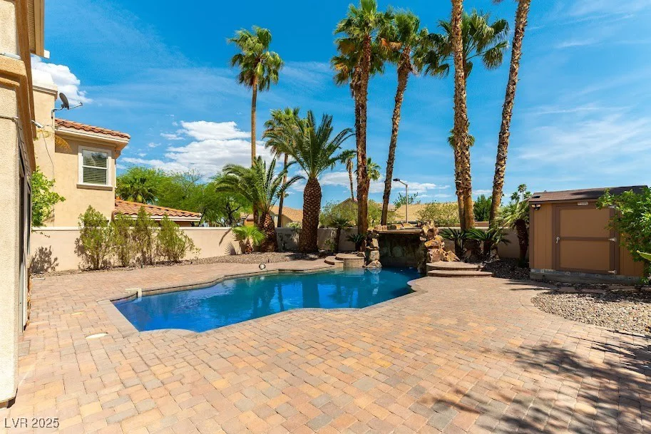 8205 Taos Paseo, Las Vegas, NV 89128