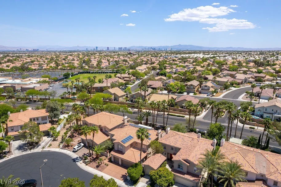 8205 Taos Paseo, Las Vegas, NV 89128