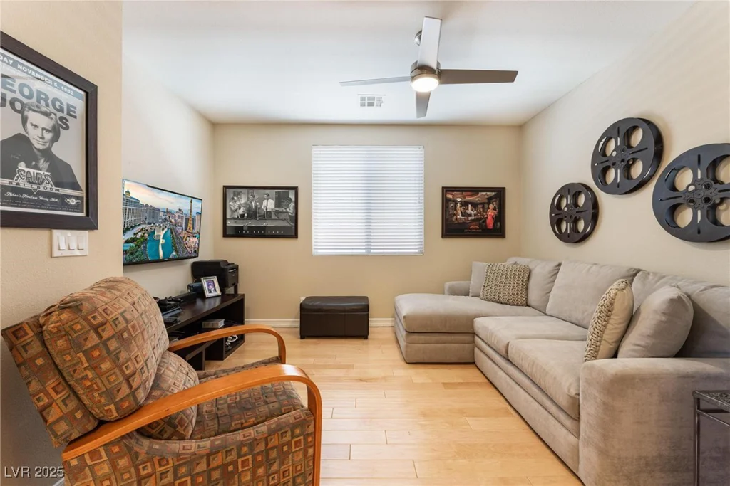 7567 Desertscape, Las Vegas, NV 89178