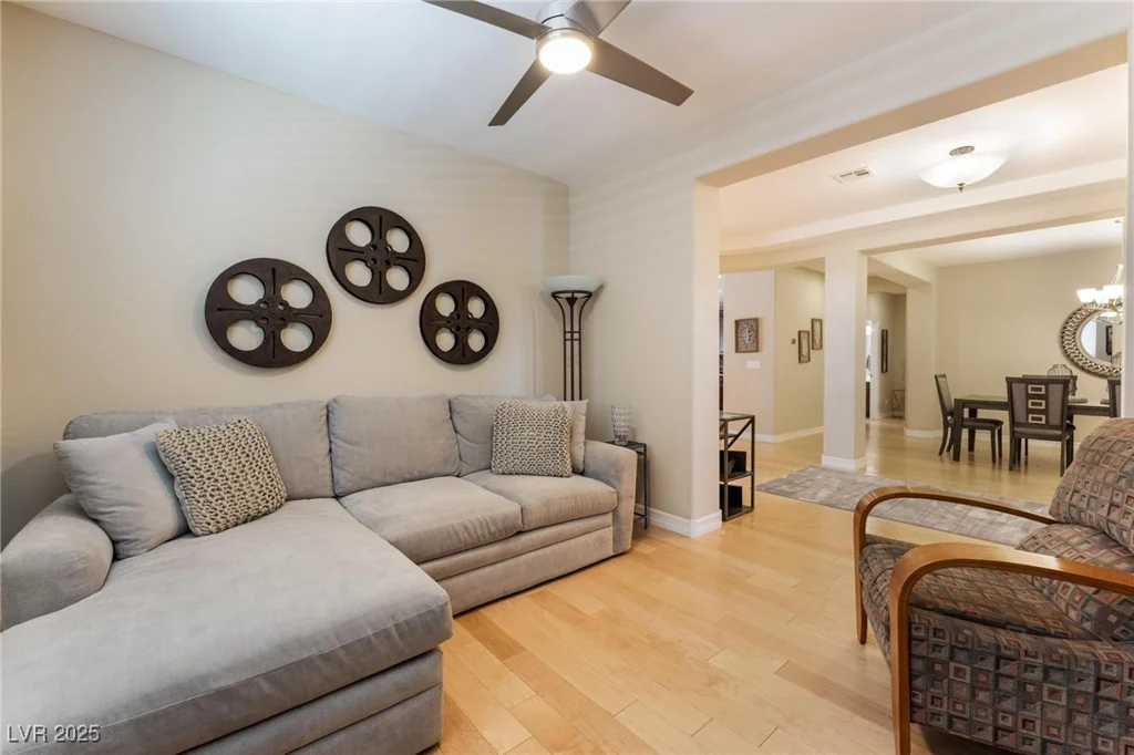 7567 Desertscape, Las Vegas, NV 89178