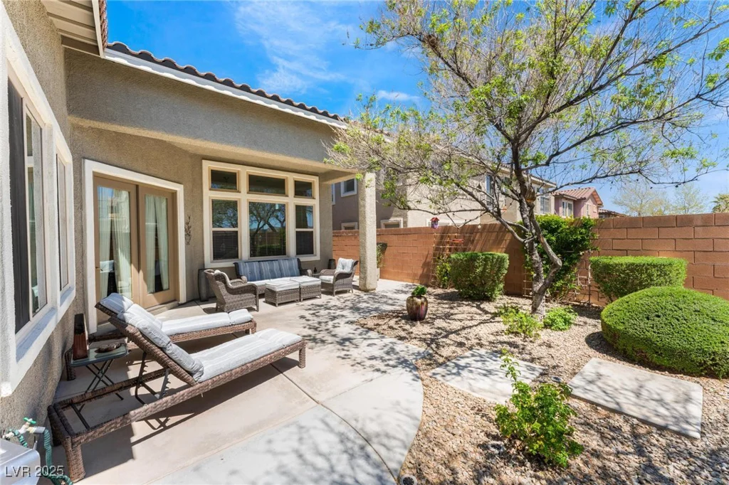 7567 Desertscape, Las Vegas, NV 89178