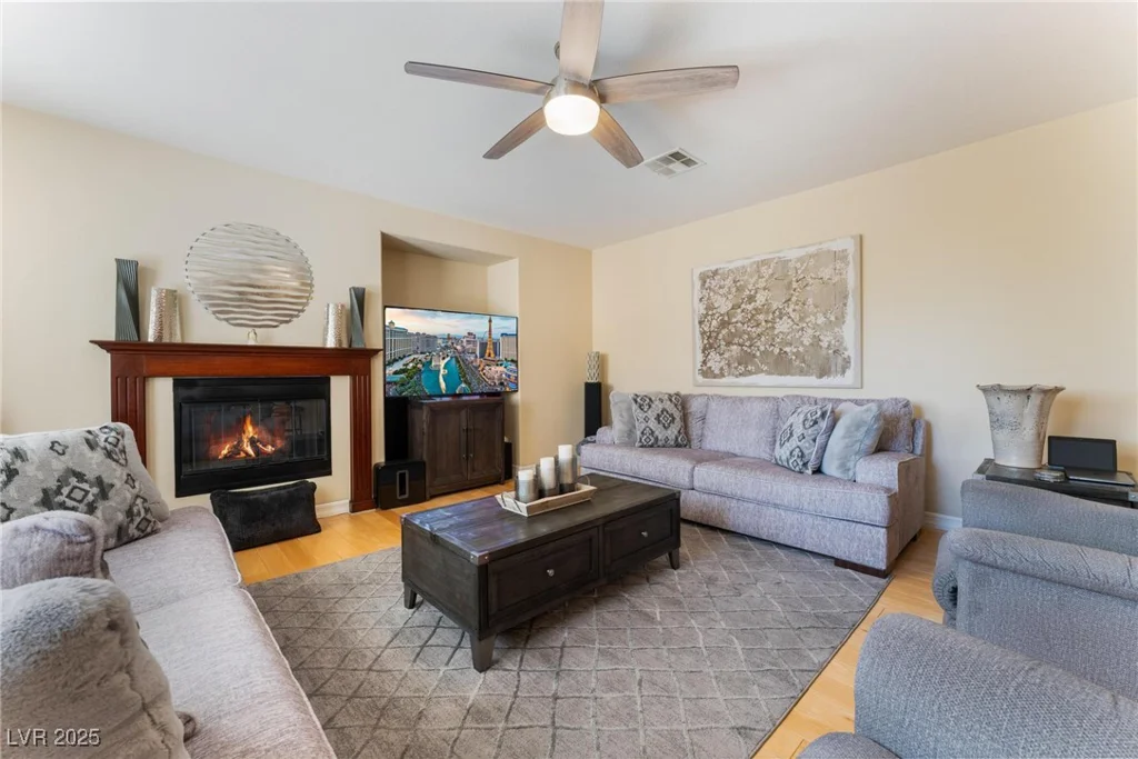 7567 Desertscape, Las Vegas, NV 89178