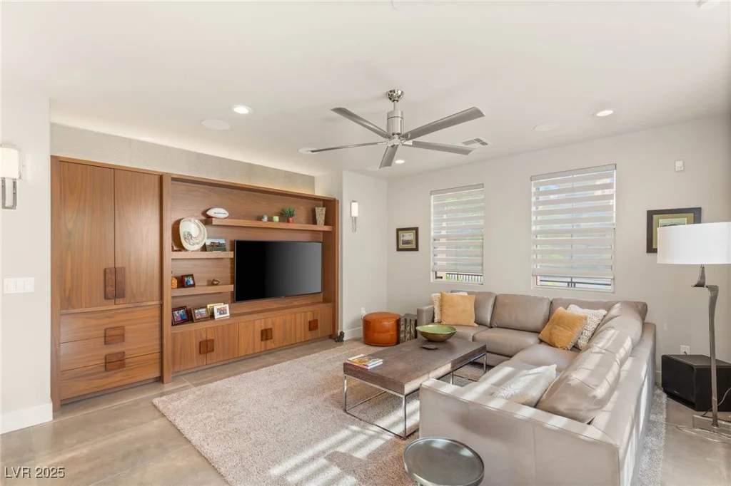 11398 Belmont Lake, Las Vegas, NV 89135