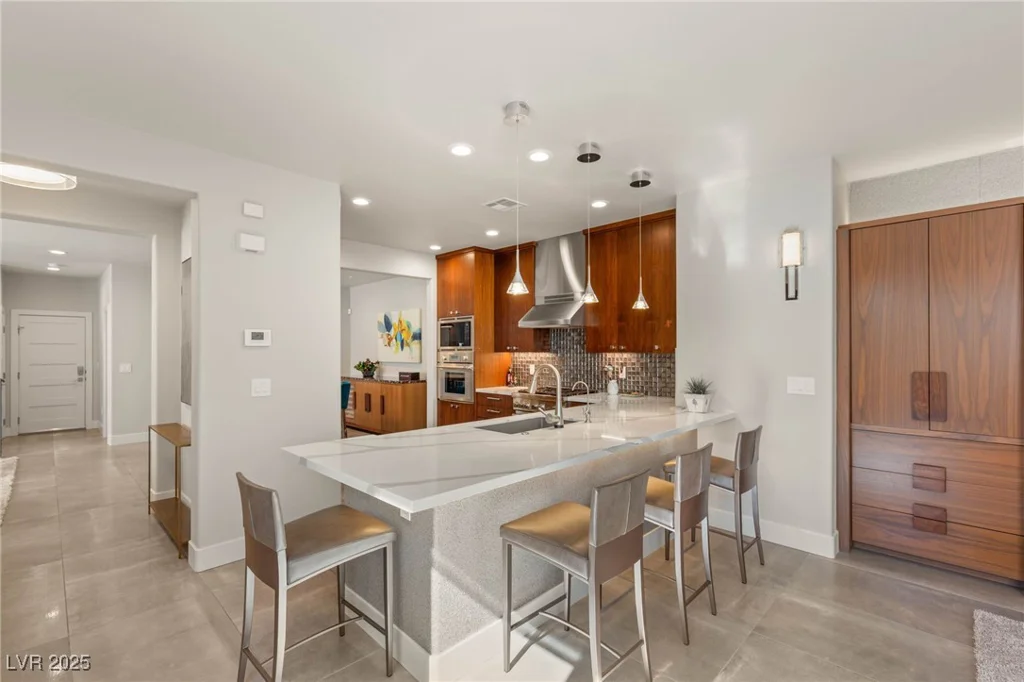 11398 Belmont Lake, Las Vegas, NV 89135