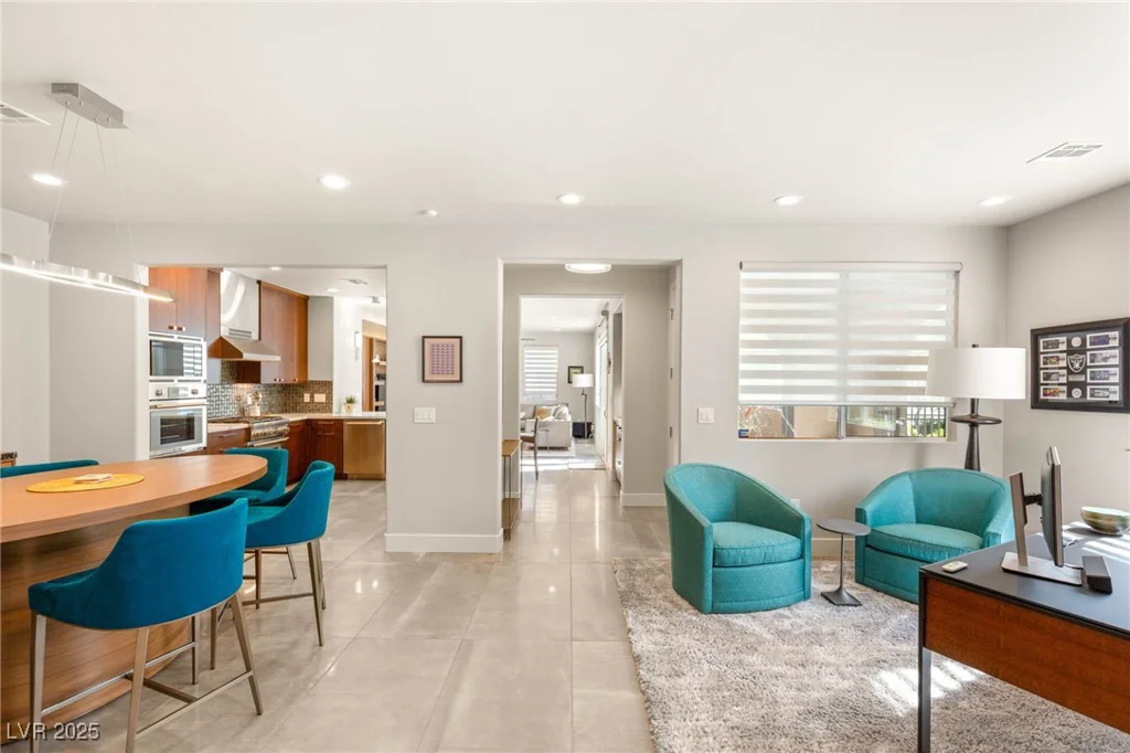 11398 Belmont Lake, Las Vegas, NV 89135