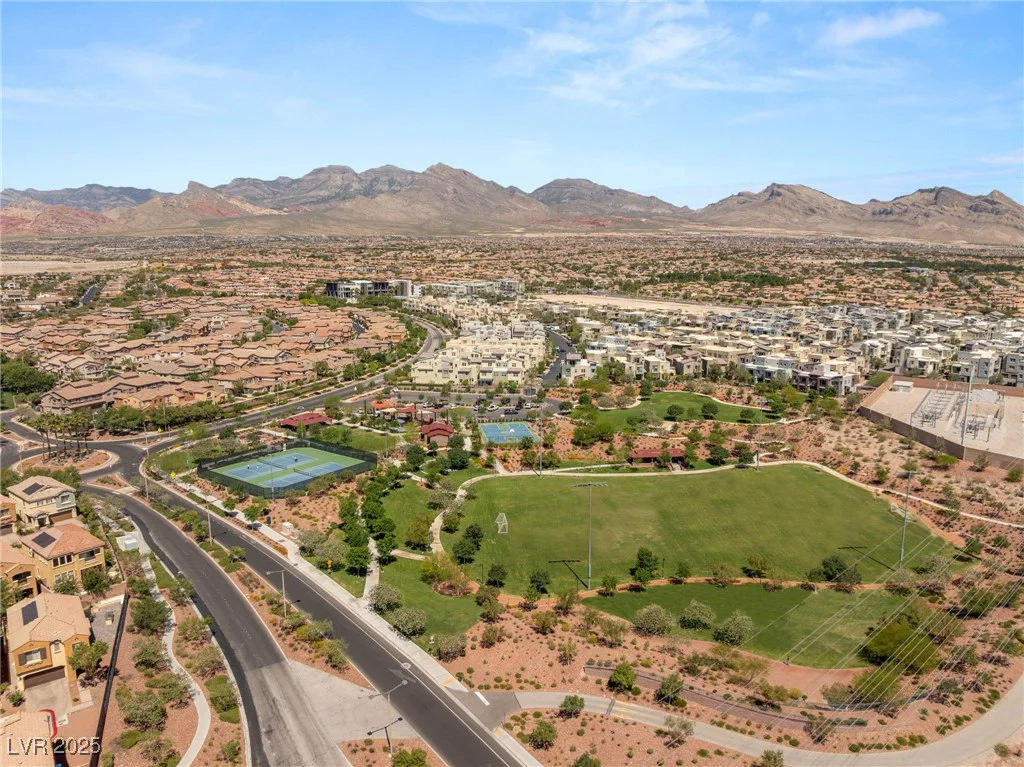 11398 Belmont Lake, Las Vegas, NV 89135