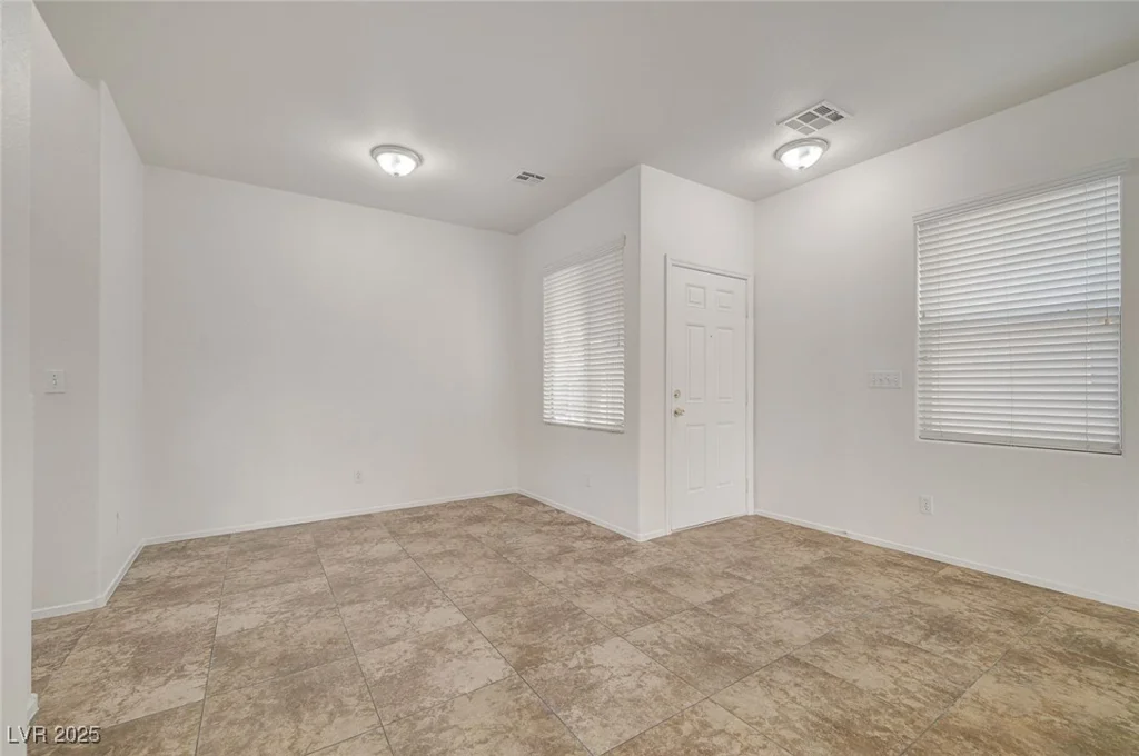 9452 Plover Falls, Las Vegas, NV 89149