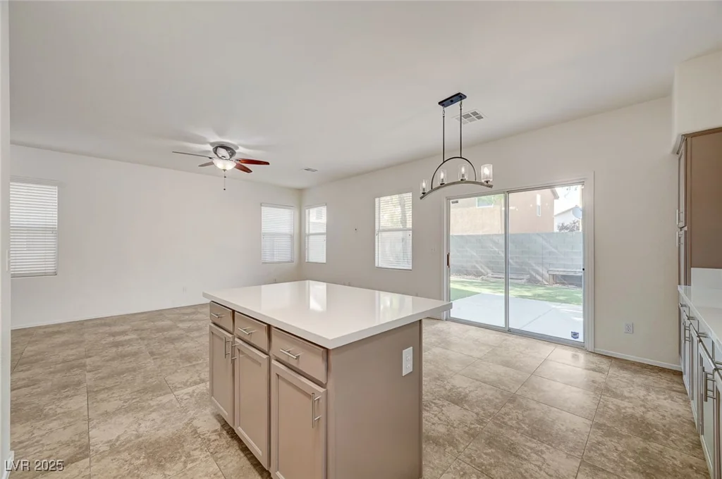 9452 Plover Falls, Las Vegas, NV 89149