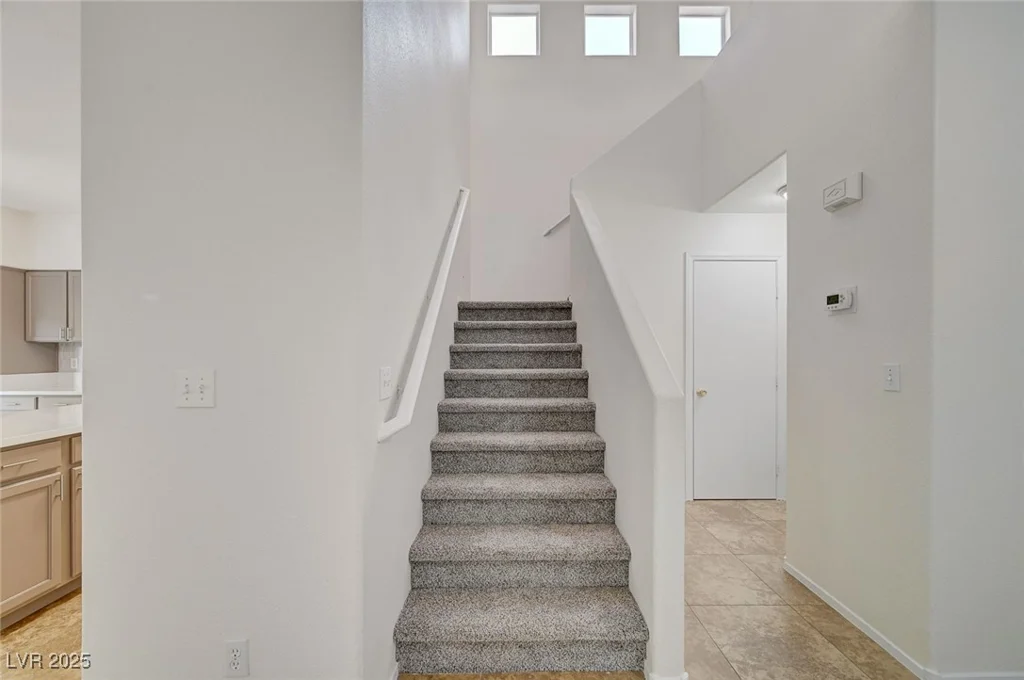 9452 Plover Falls, Las Vegas, NV 89149