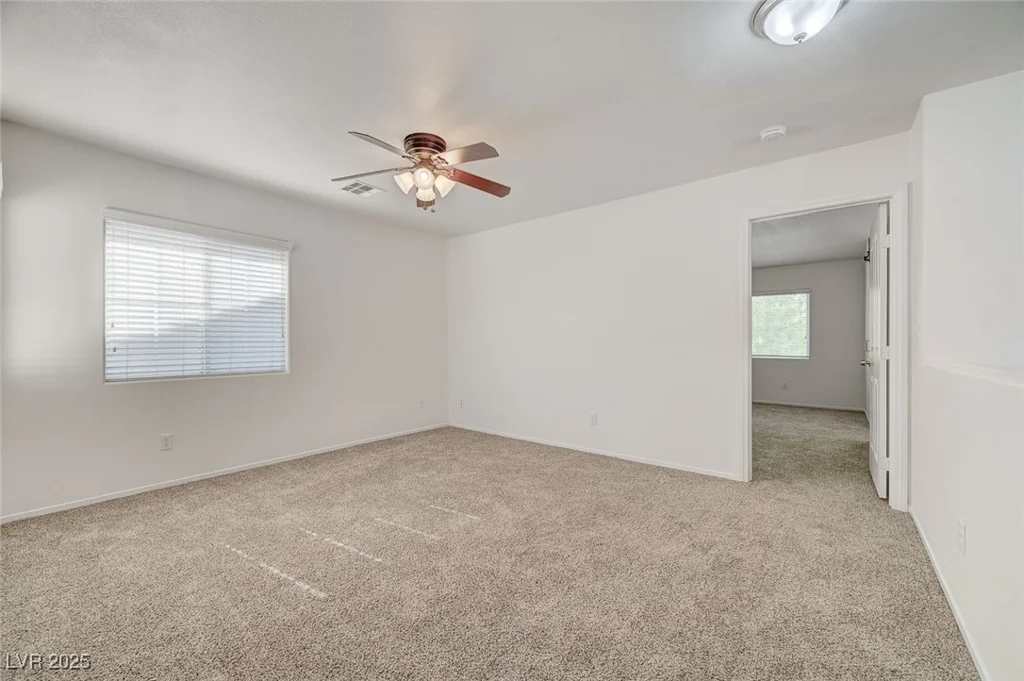 9452 Plover Falls, Las Vegas, NV 89149