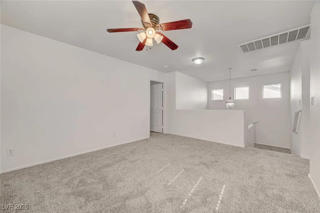 9452 Plover Falls, Las Vegas, NV 89149